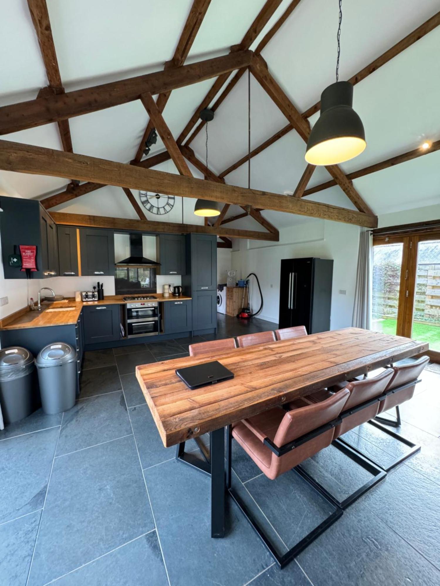 Brick Barn Villa Halstead  Exterior photo